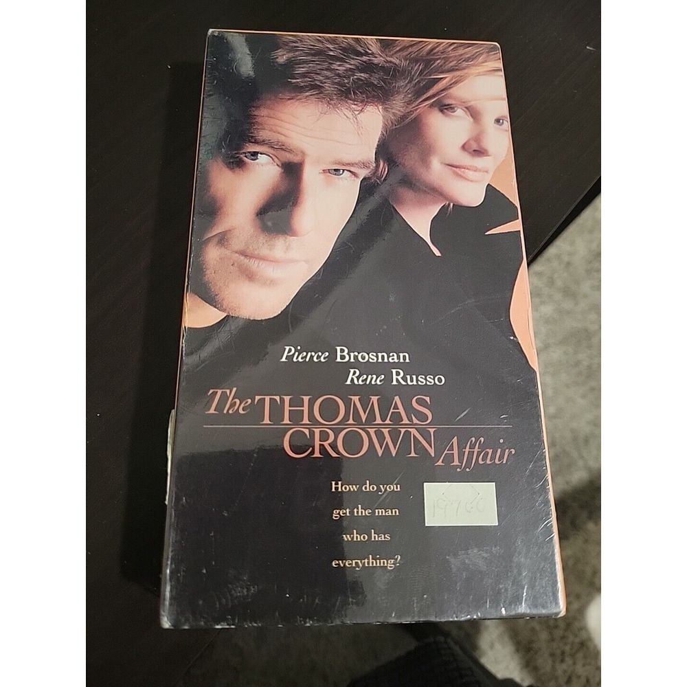 The Thomas Crown Affair ( Pierce Brosnan, Rene Russo ) VHS